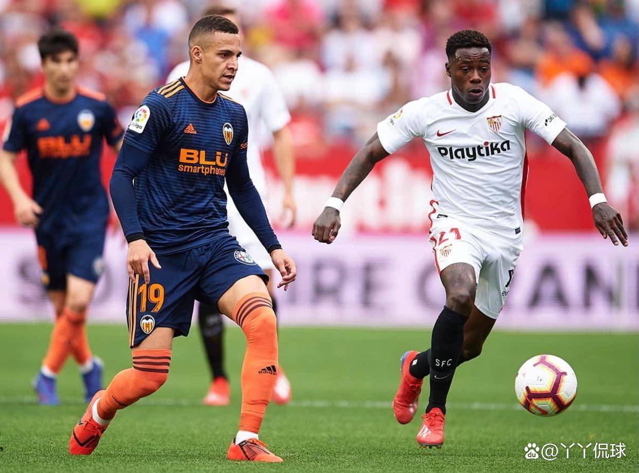 关于西甲赛后再迎强敌，瓦伦西亚主帅复盘，主帅态度——更衣室稳定，高层口径保持一致的信息